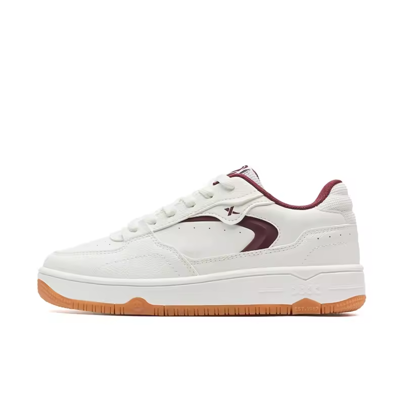 Men’s Skateboarding Shoes Spring Lace Up Comfortable Street Style Sneakers