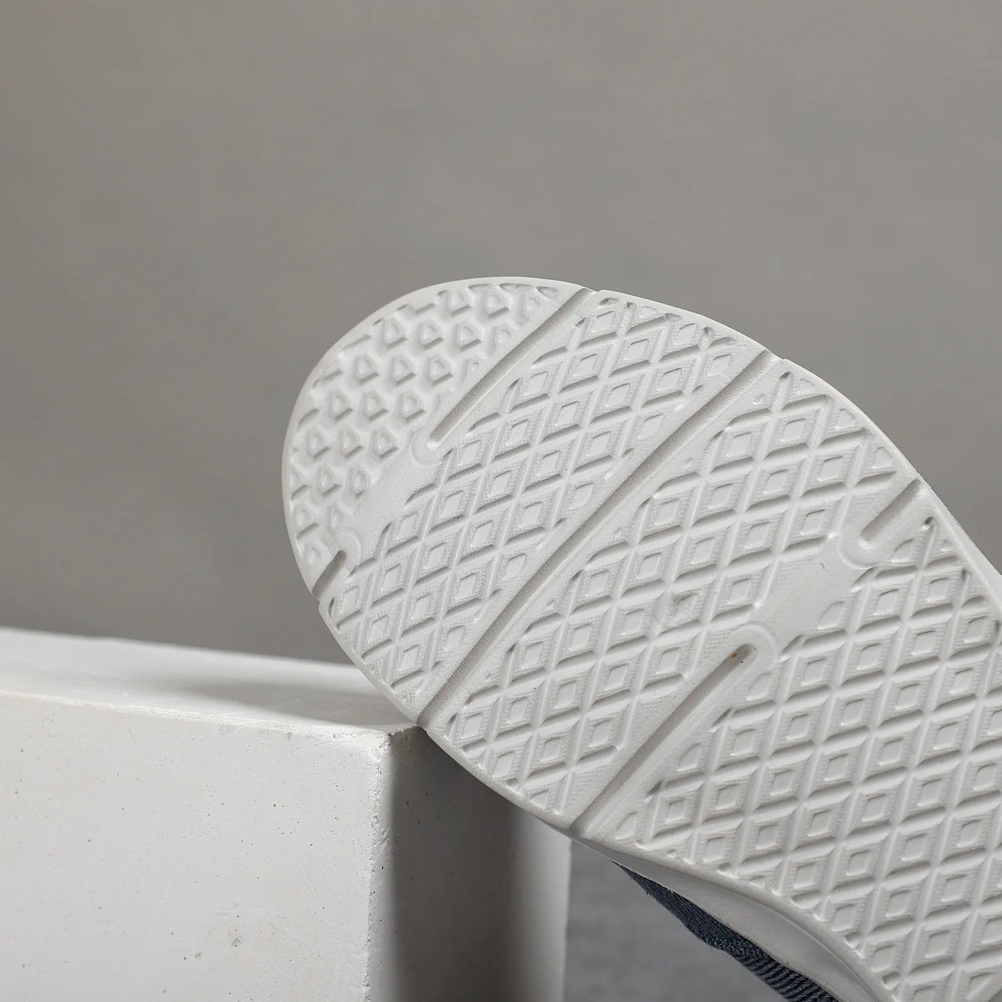 Mens Summer Canvas Loafers Breathable Comfortable Slip On Walking Shoes