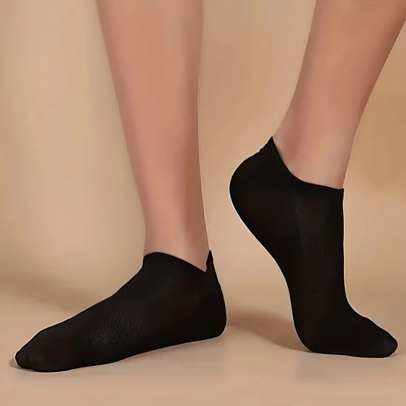 Unisex Low-Cut Ankle Socks – 30/50 Pairs Non-Slip Summer Short Socks - 25 Black 25 White